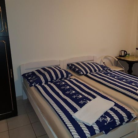 Motel Kotva Ivanka pri Dunaji Esterno foto