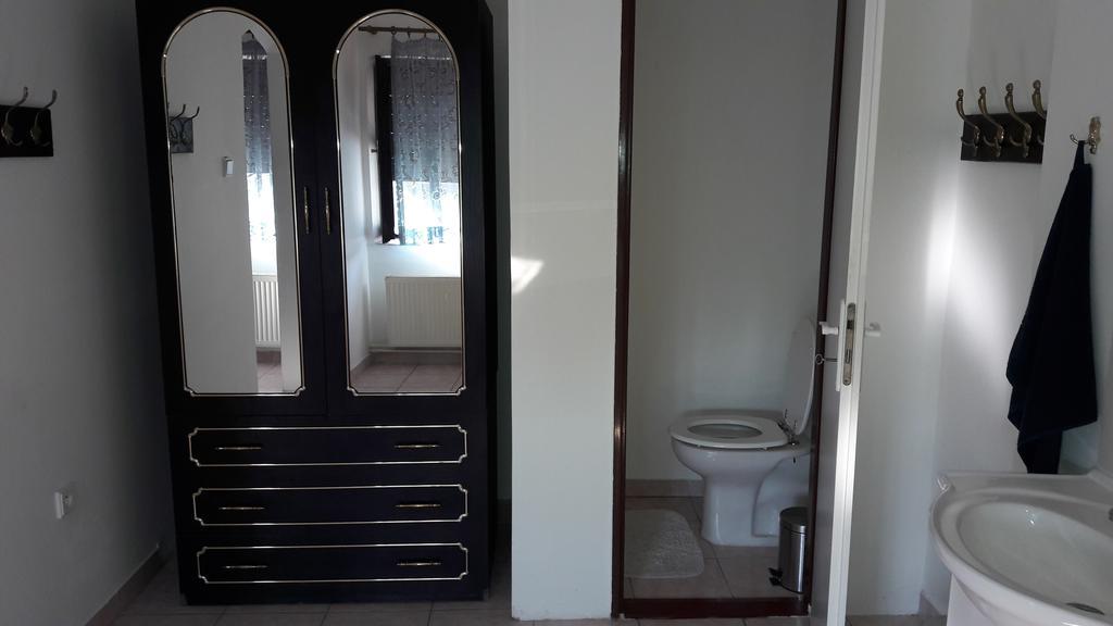 Motel Kotva Ivanka pri Dunaji Esterno foto