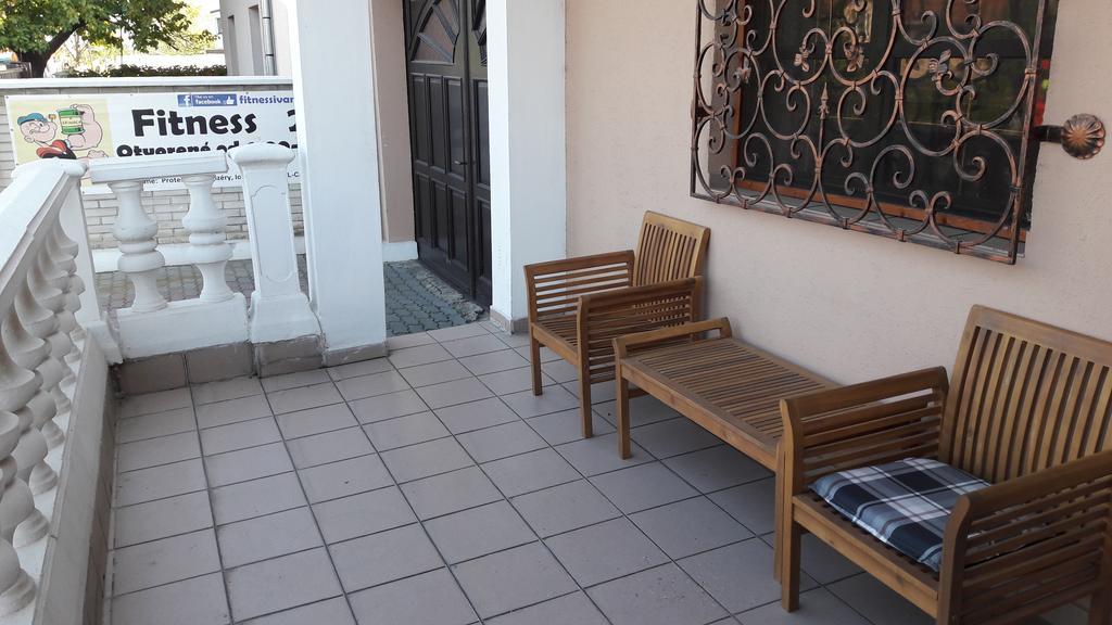Motel Kotva Ivanka pri Dunaji Esterno foto
