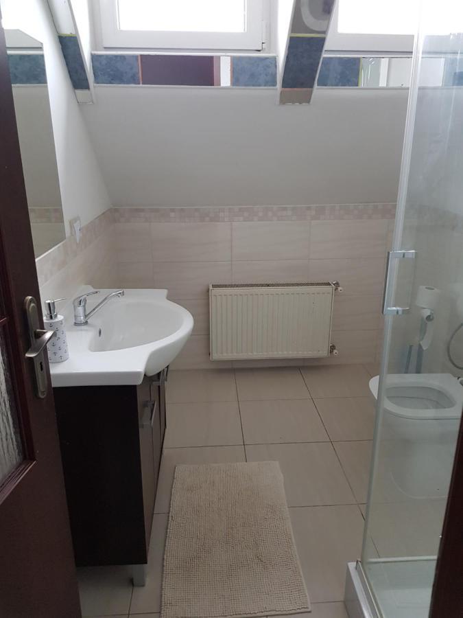 Motel Kotva Ivanka pri Dunaji Esterno foto